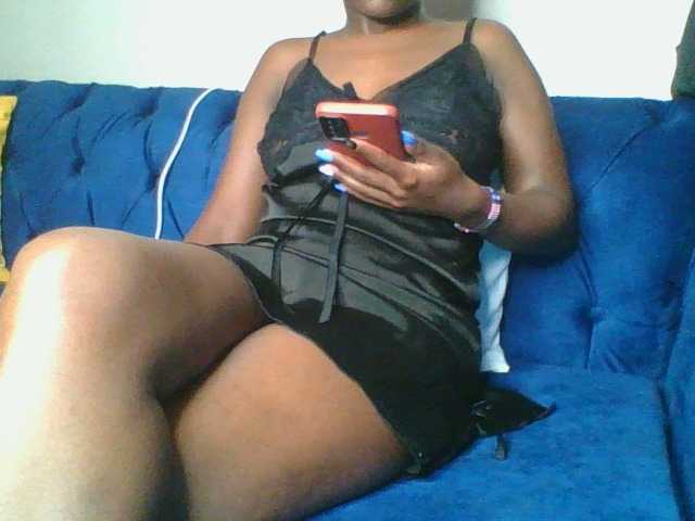 Live sex webcam photo for 7Naila1 #276298453