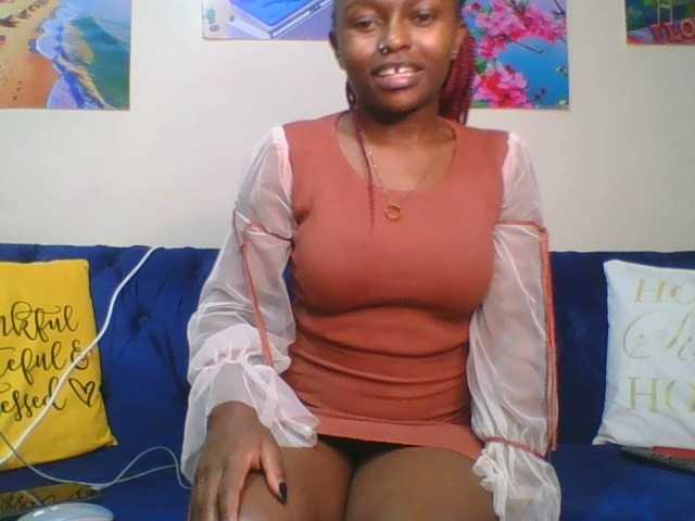 Live sex webcam photo for 7Naila1 #276873569
