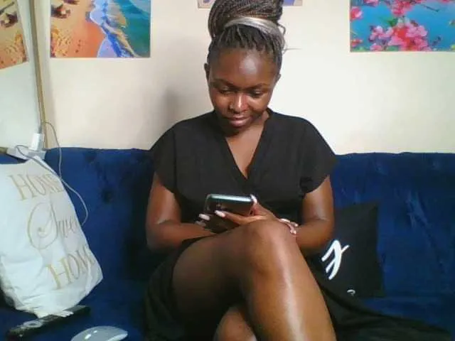 Live sex webcam photo for 7Naila1 #277166574
