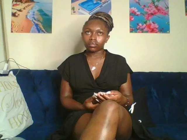 Live sex webcam photo for 7Naila1 #277195323