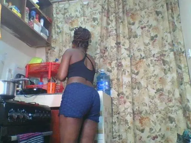 Live sex webcam photo for 7Naila1 #277230610