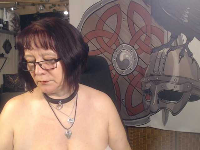Live sex webcam photo for 90dTitten #276825932