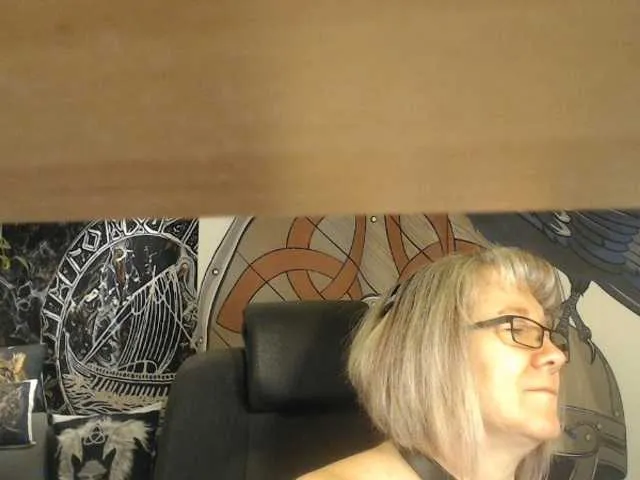 Live sex webcam photo for 90dTitten #292237097