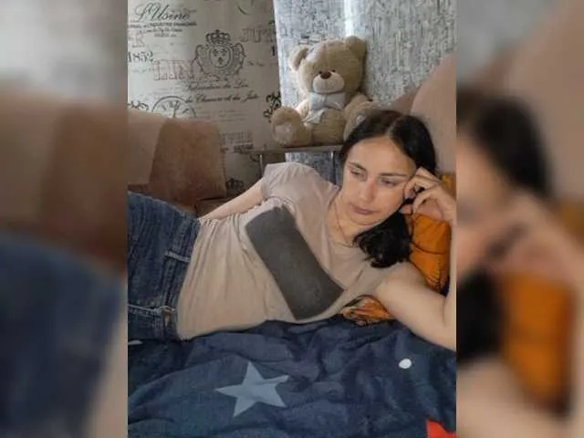 Live sex webcam photo for 99Veronika99 #275533676
