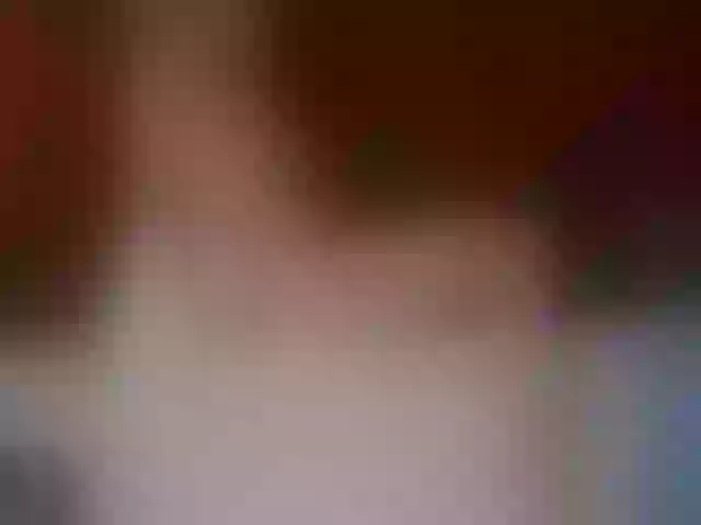 Live sex webcam photo for A-Huli #277424367
