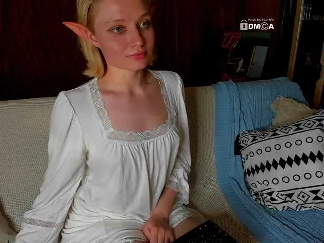 Live sex webcam photo for A-Huli #277478756