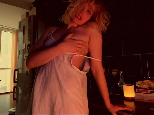 Live sex webcam photo for A-Huli #290561303