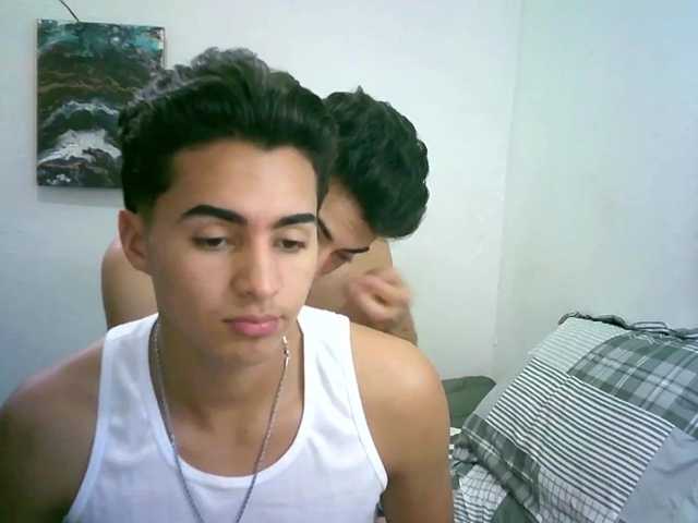 Live sex webcam photo for AA-latinboys #273214510