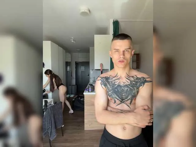 Live sex webcam photo for AAOneLove #293692204