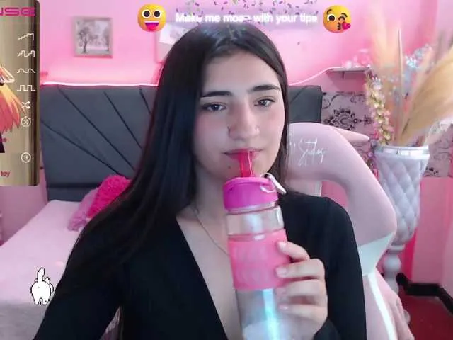 Live sex webcam photo for AHRI-TAY #275554200
