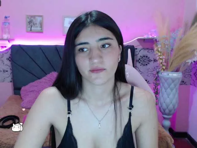 Live sex webcam photo for AHRI-TAY #275559947