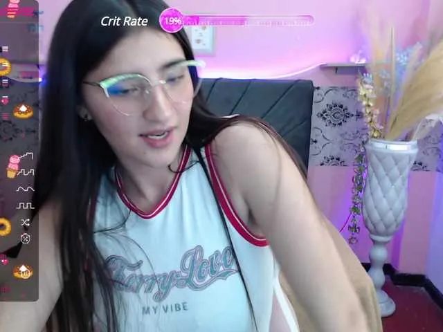 Live sex webcam photo for AHRI-TAY #275599594
