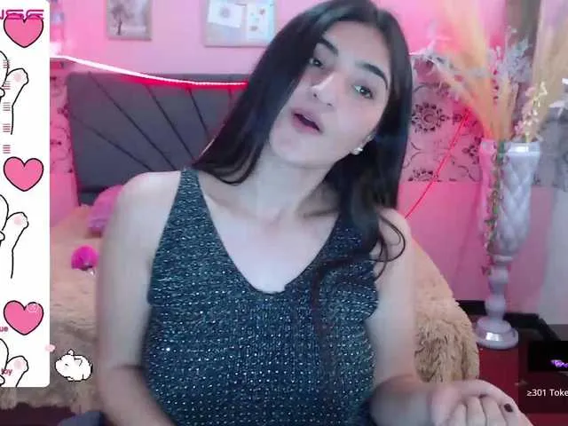 Live sex webcam photo for AHRI-TAY #275641639