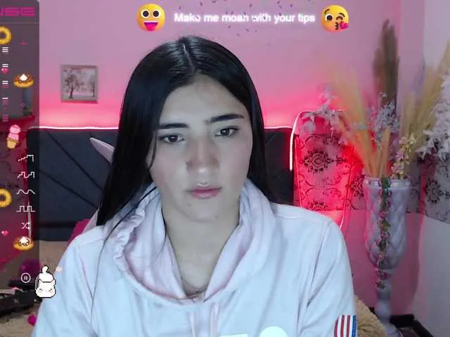 Live sex webcam photo for AHRI-TAY #275761027