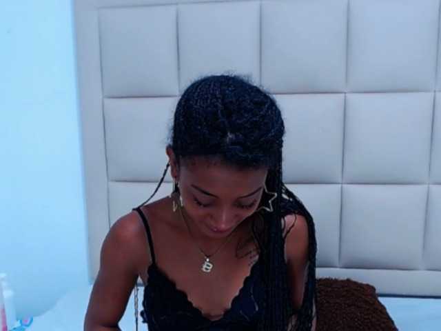 Live sex webcam photo for AISHA2002 #273604760