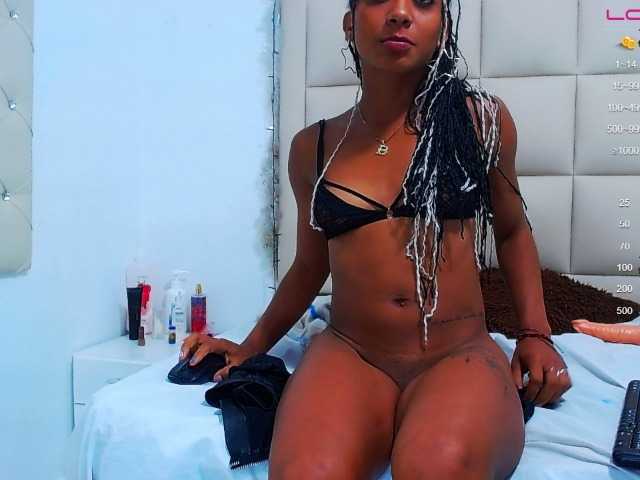 Live sex webcam photo for AISHA2002 #273753139