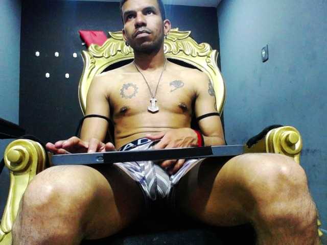 Live sex webcam photo for AJ-Style- #275809483