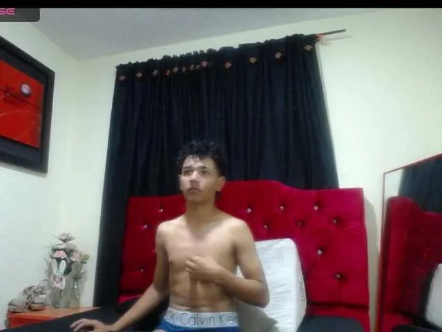 Live sex webcam photo for ALANWRITE #276406607