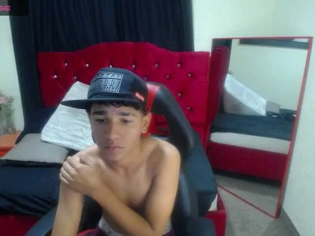 Live sex webcam photo for ALANWRITE #276455635