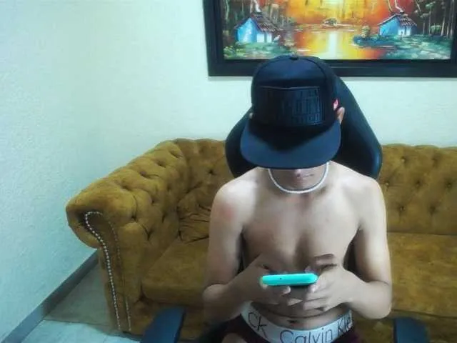 Live sex webcam photo for ALANWRITE #276530802