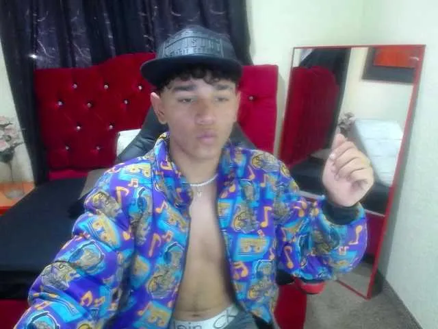 Live sex webcam photo for ALANWRITE #276621252