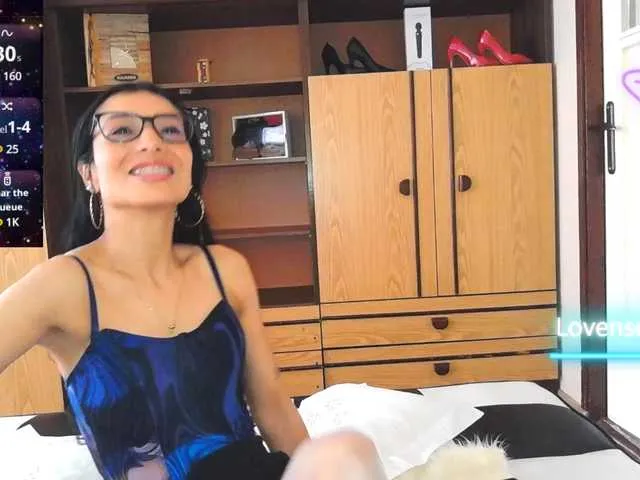 Live sex webcam photo for ALEJANDRACHERRY #290438564