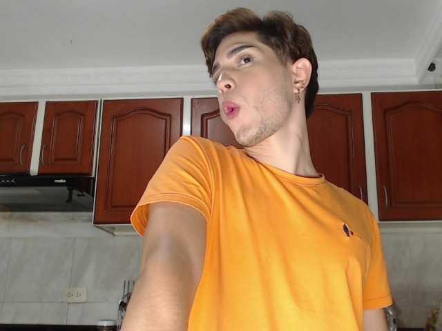 Live sex webcam photo for ALEXYZ-BROWN #276705839