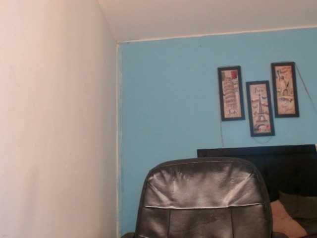 Live sex webcam photo for ALEZATAYLOR #274488768