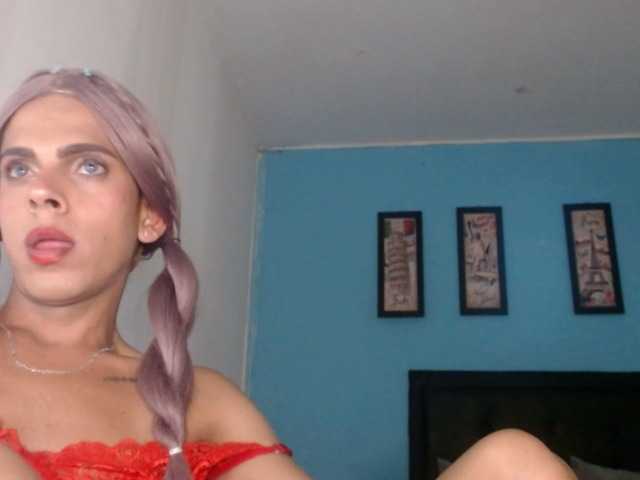 Live sex webcam photo for ALEZATAYLOR #276420517