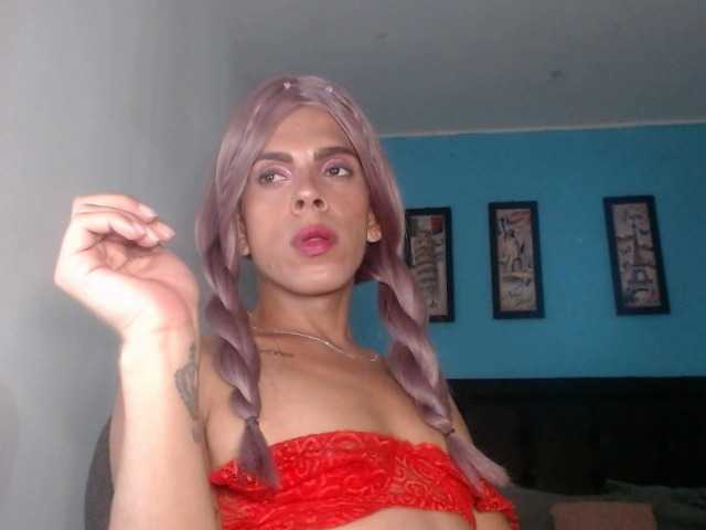 Live sex webcam photo for ALEZATAYLOR #276686172