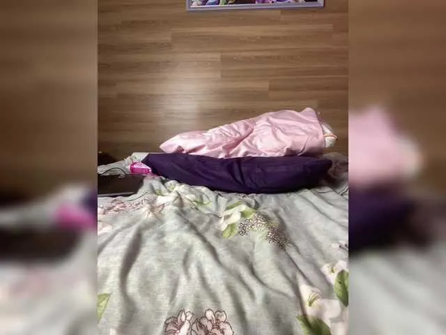 Live sex webcam photo for ALISAMAKS #290792964