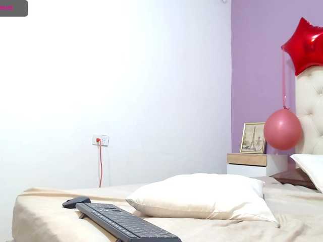 Live sex webcam photo for ALISSON-COTES #272502615