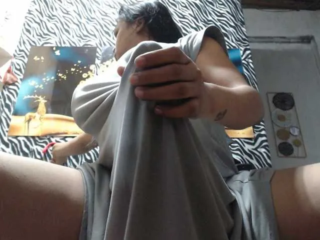 Live sex webcam photo for ALWAYScumEXPLODE #290984032