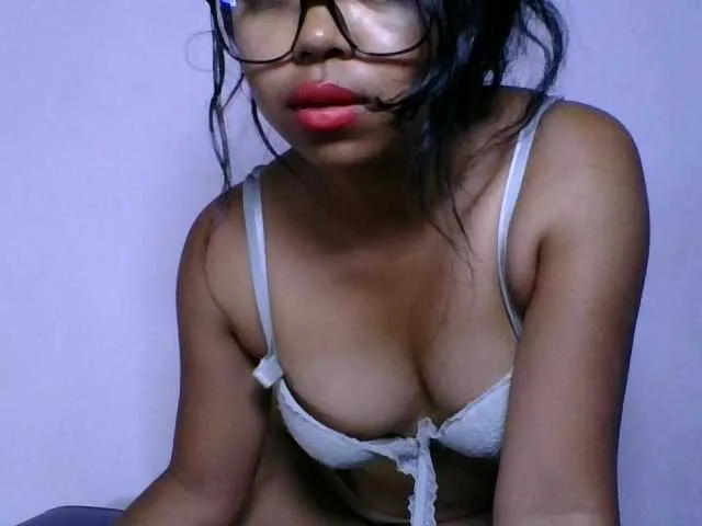 Live sex webcam photo for ALYASH #292476513