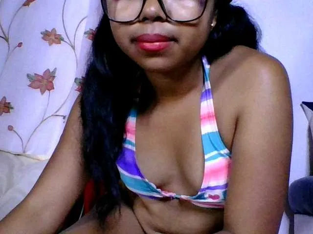Live sex webcam photo for ALYASH #292511592