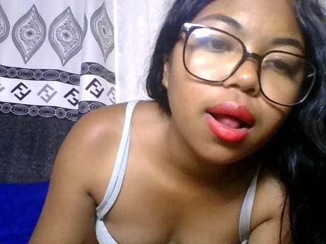 Live sex webcam photo for ALYASH #292782661