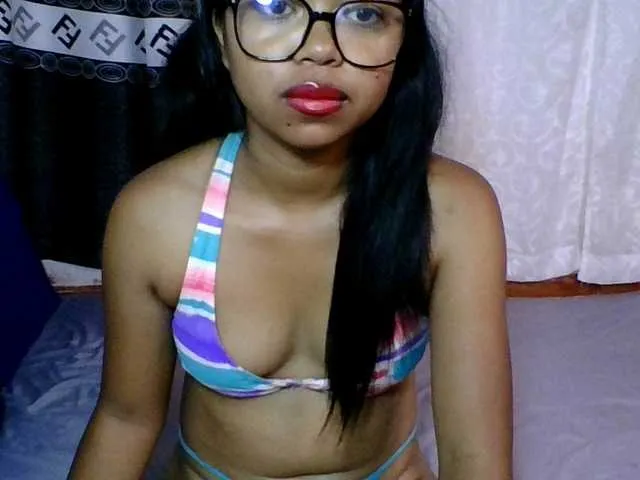 Live sex webcam photo for ALYASH #293078022