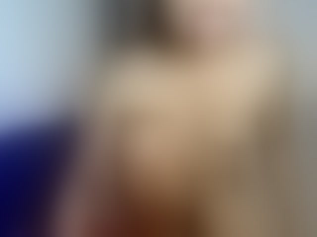 Live sex webcam photo for ALYASH #293578635