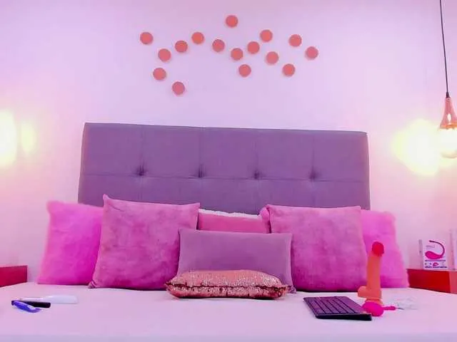 Live sex webcam photo for ANASOFIA #274369596