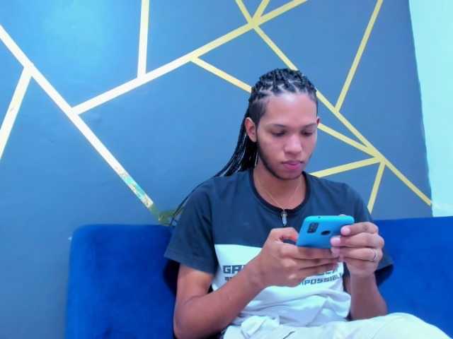 Live sex webcam photo for ANDREEY16 #277133164