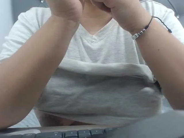 Live sex webcam photo for ANGEL-BUNNY #272958394