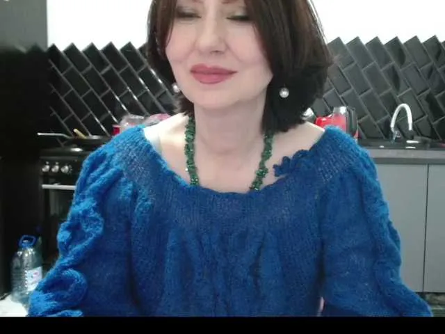 Live sex webcam photo for ANGELALADI #292303095