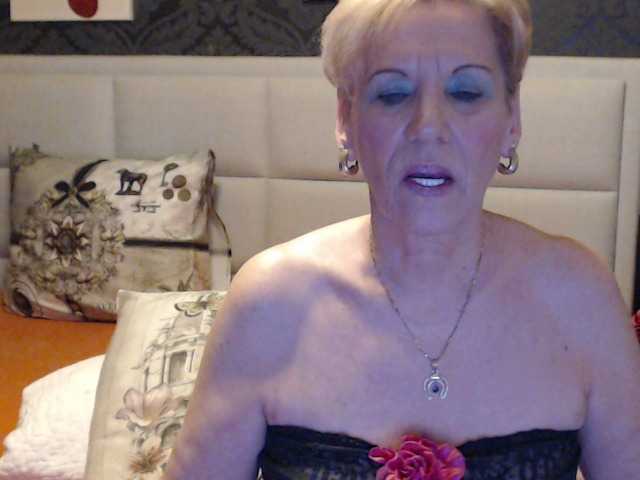 Live sex webcam photo for ANGELGRANNY #272476972