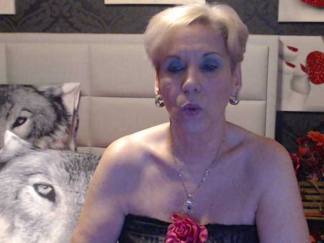 Live sex webcam photo for ANGELGRANNY #272920634