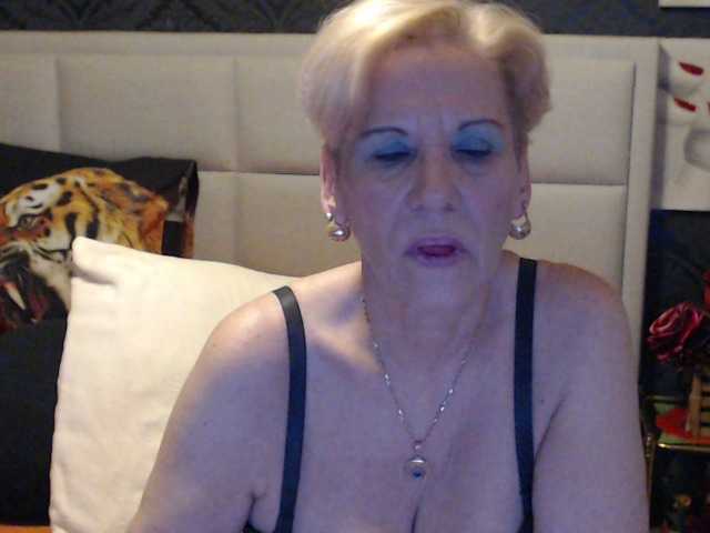 Live sex webcam photo for ANGELGRANNY #273035180