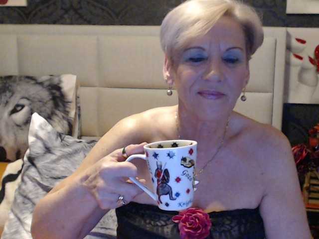 Live sex webcam photo for ANGELGRANNY #273177860