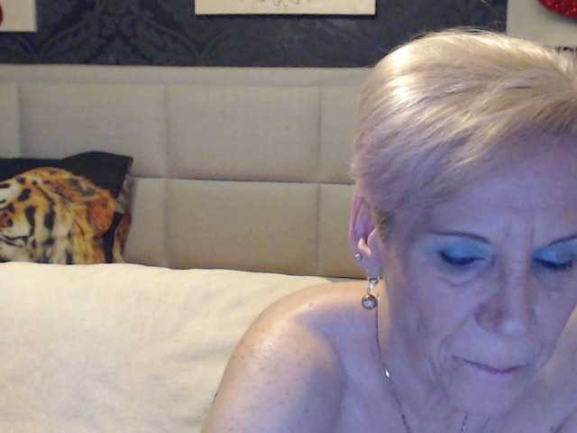 Live sex webcam photo for ANGELGRANNY #273451102