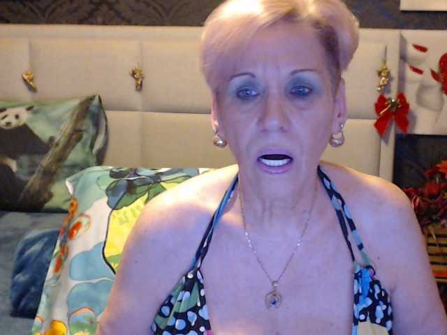 Live sex webcam photo for ANGELGRANNY #275446158