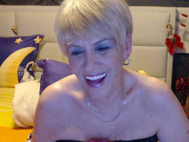 Live sex webcam photo for ANGELGRANNY #277187027