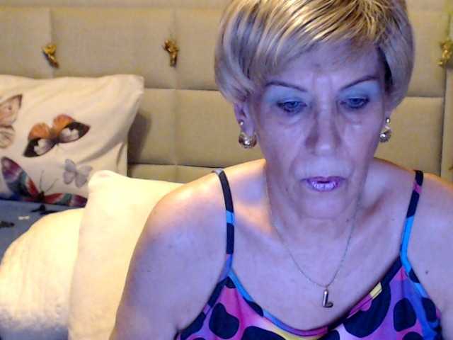 Live sex webcam photo for ANGELGRANNY #289320856